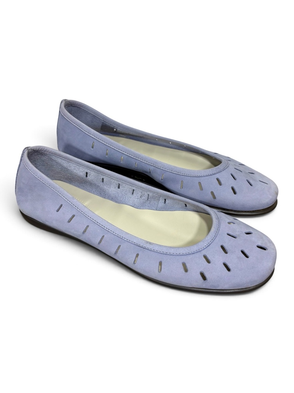 THE FLEXX Lavender Suede Flats- woman’s 9